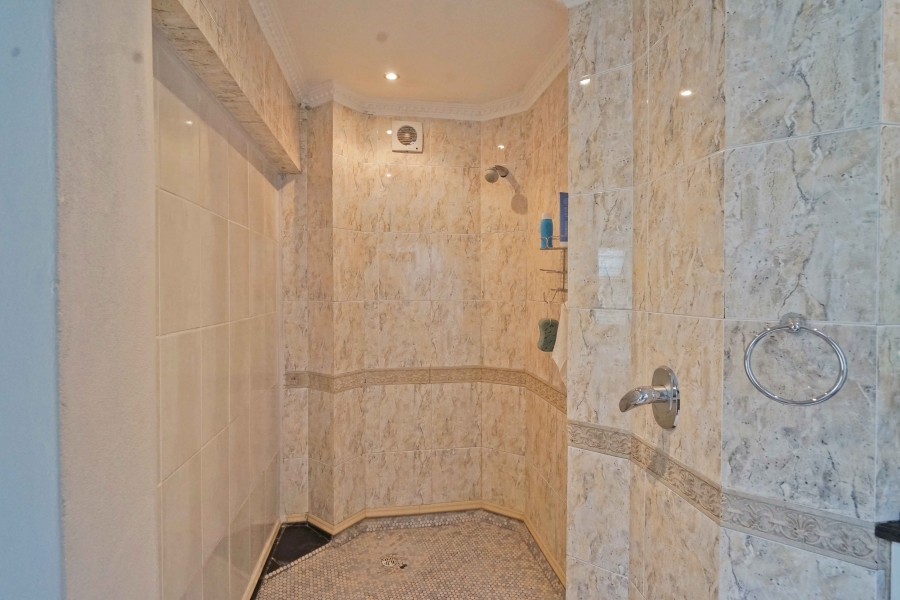8 Bedroom Property for Sale in Vincent Eastern Cape